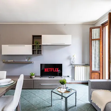 Smart Flat - Maggiore - Private Garage, Wi-fi Apartament Castelletto sopra Ticino