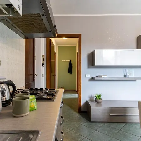 Apartman Smart Flat - Maggiore - Private Garage, Wi-fi Castelletto sopra Ticino