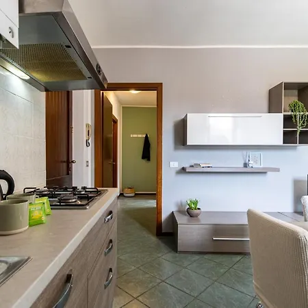 Smart Flat - Maggiore - Private Garage, Wi-fi Castelletto sopra Ticino