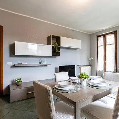 Smart Flat - Maggiore - Private Garage, Wi-fi, By Guestaly Apartament