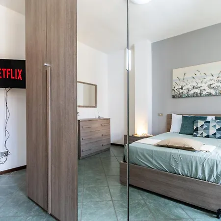 Smart Flat - Maggiore - Private Garage, Wi-fi, By Guestaly *