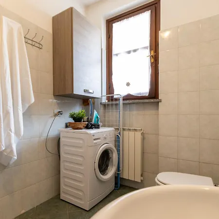 Smart Flat - Maggiore - Private Garage, Wi-fi, By Guestaly Castelletto sopra Ticino