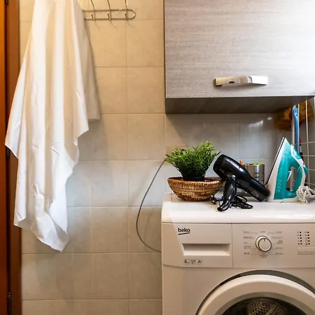 Smart Flat - Maggiore - Private Garage, Wi-fi, By Guestaly Apartament *