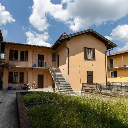 Apartman Smart Flat - Maggiore - Private Garage, Wi-fi