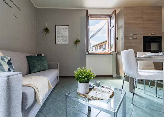 Smart Flat - Maggiore - Private Garage, Wi-fi Apartament Castelletto sopra Ticino