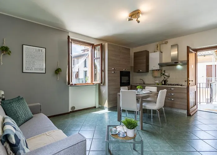 Smart Flat - Maggiore - Private Garage, Wi-fi Apartament Castelletto sopra Ticino