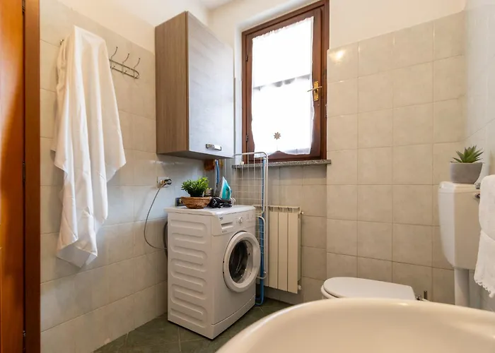 Smart Flat - Maggiore - Private Garage, Wi-fi Castelletto sopra Ticino