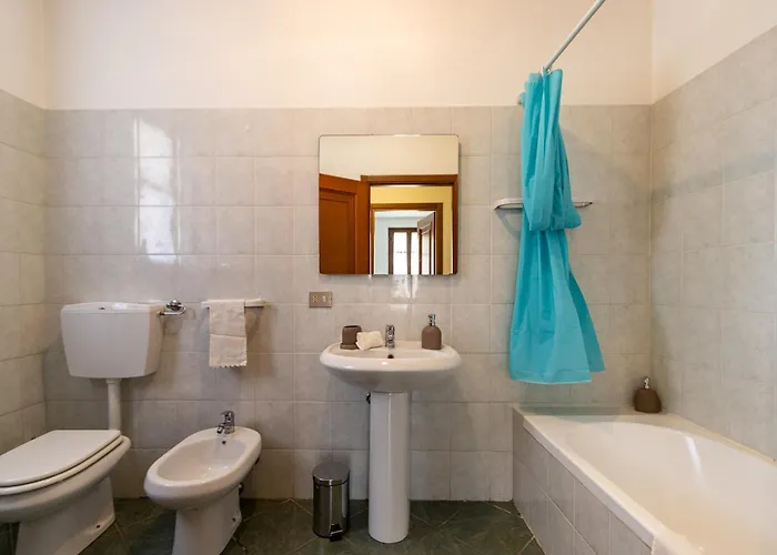 Apartament Smart Flat - Maggiore - Private Garage, Wi-fi Castelletto sopra Ticino